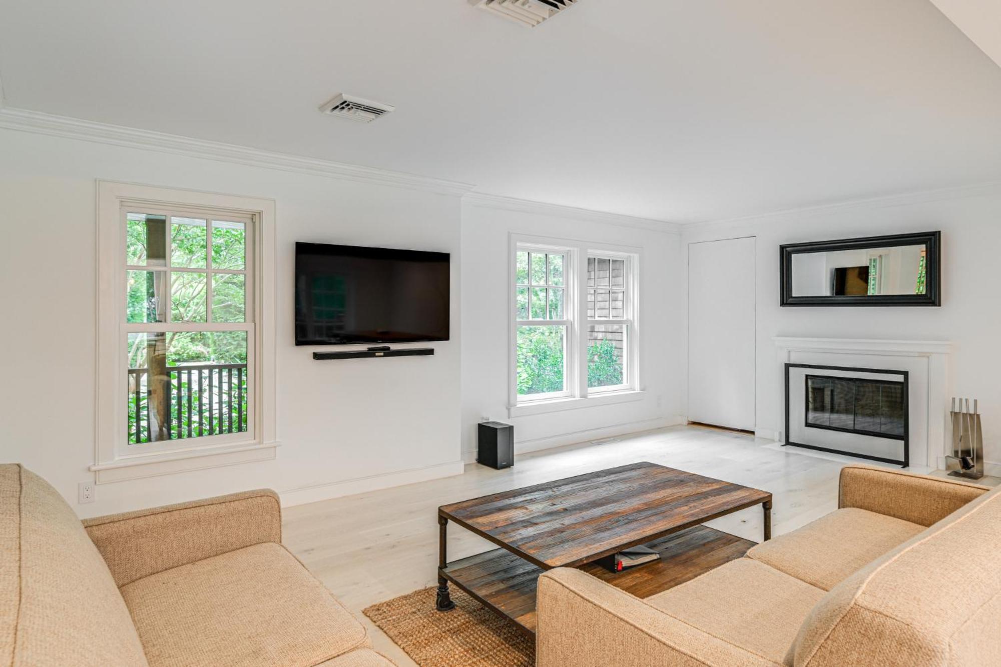 2 Mi To Beach Dog-Friendly Home In Wainscott! Buitenkant foto